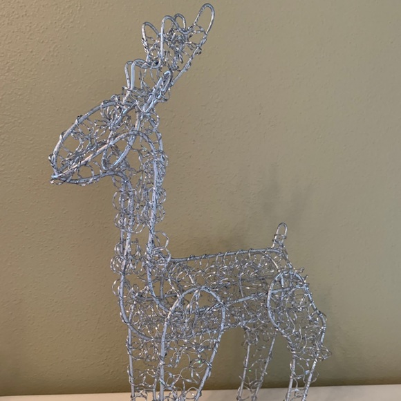 Wire Metal Mesh Reindeer & Christmas Tree - Picture 16 of 16